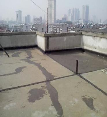 东城漏水维修 楼顶漏水是什么原因，楼顶漏水维修方法是什么?